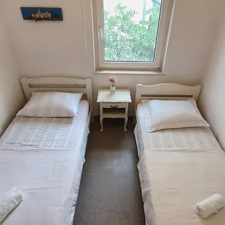 Maja Kanica Rogoznica (Sibenik-Knin)