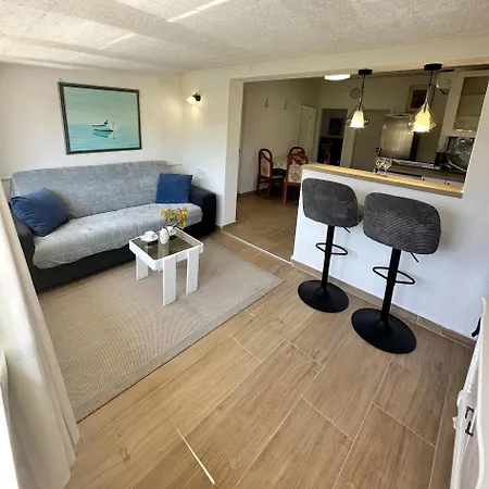 Apartment Maja Kanica *