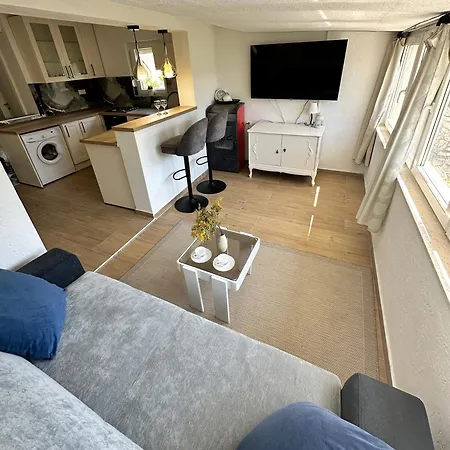 Maja Kanica * Rogoznica (Sibenik-Knin)