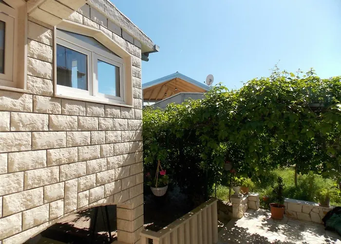 Maja Kanica Daire Rogoznica (Sibenik-Knin)